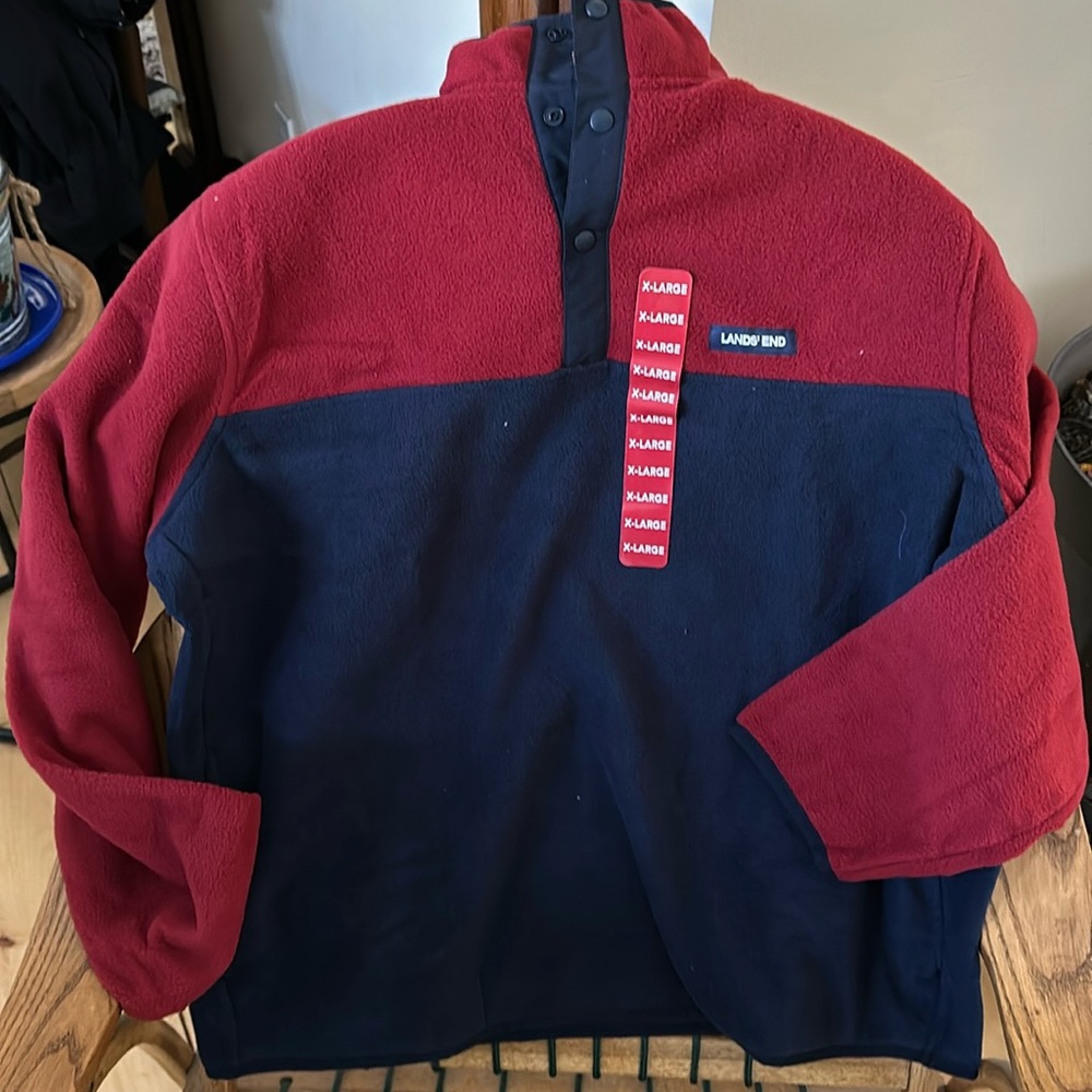 Land End 1/4 snap pull over fleece cranberry type red and navy blue  NWT XL